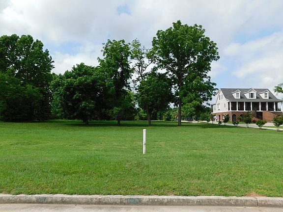 2nd image of 708 River North Dr