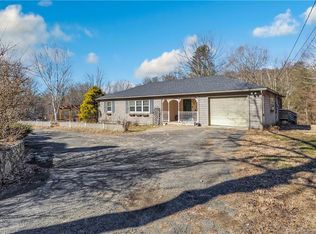 34 Furnace Brook Rd, Cornwall Bridge, CT 06754