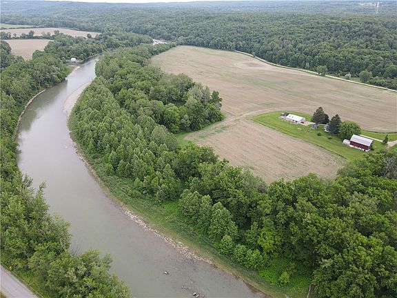 3rd image of 5764 Rees Rd