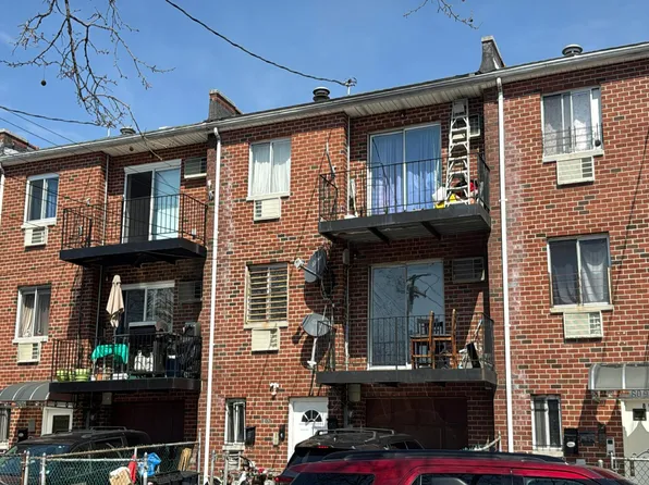 807 E 213th St, Bronx, NY 10467