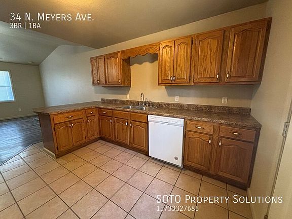 5th image of 34 N Meyers Ave