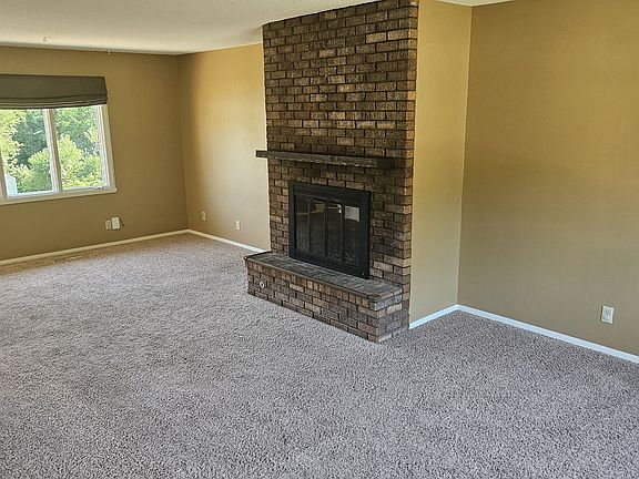 5th image of 1405 E 54th St