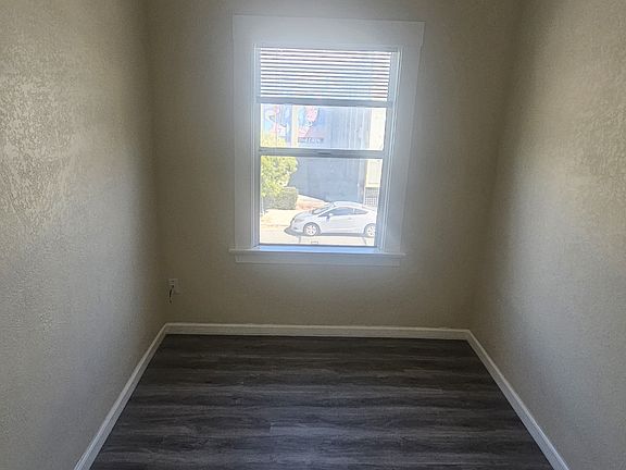 3rd image of 1818-1822 Alcatraz Ave #1