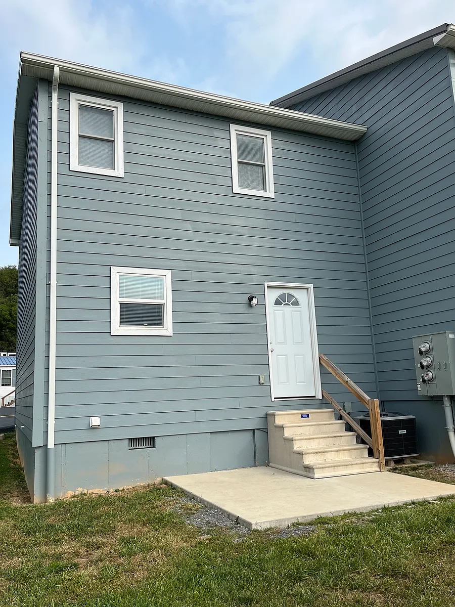 Building Photo - 171 Leeson Dr