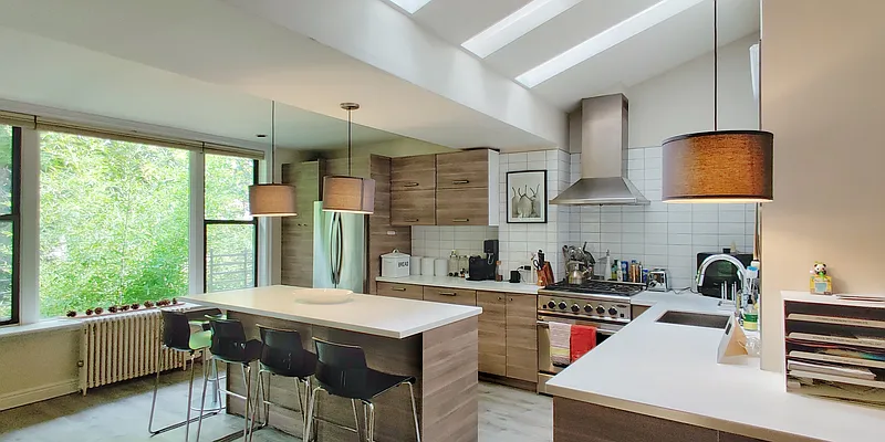 Rented by Costa Properties Group LLC | media 18