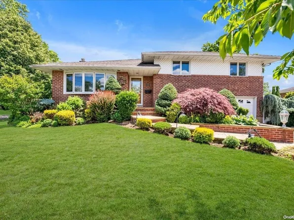 346 Childs Avenue, Garden City, NY 11530