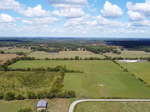 000 Booth Road, Louisburg, MO 65685