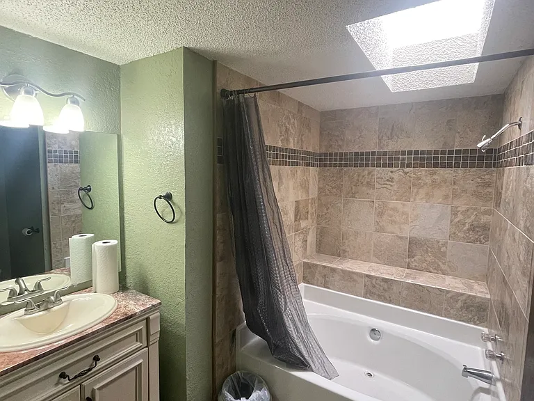 1700 SW 21st St — Photo 19