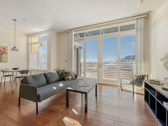 5th image of 4522 13th St #G