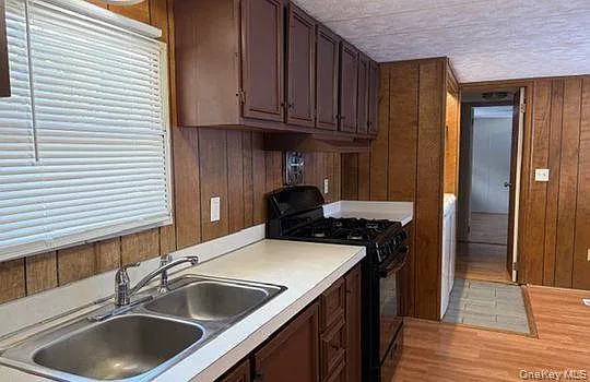 141 Gale Rd — Photo 7