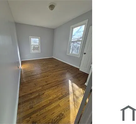 3 bed, $2,300 — Photo 2