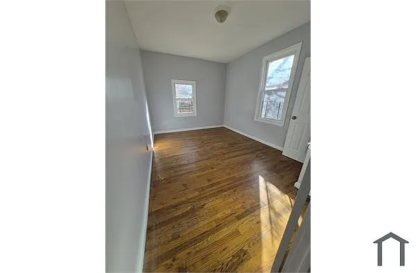 Building Photo - 840 S 16th St #1