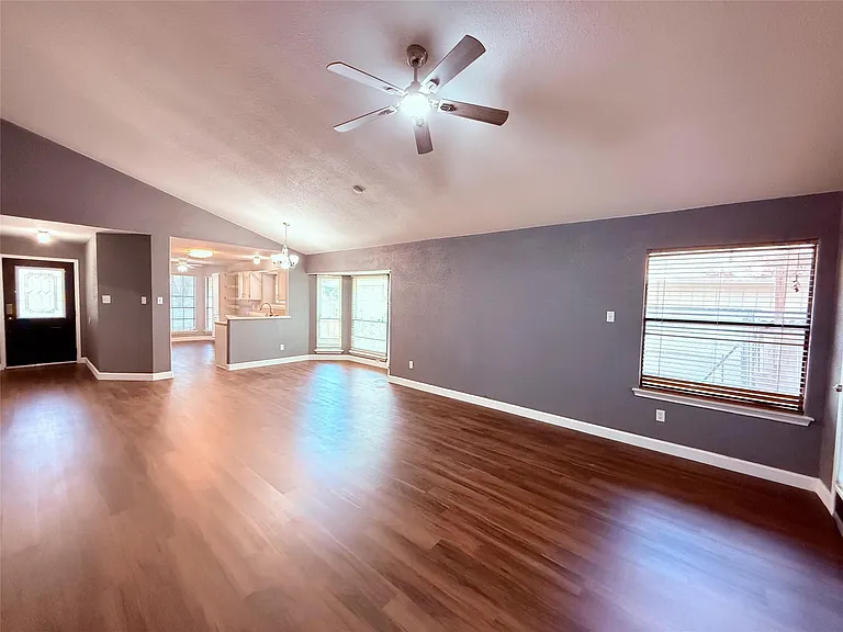 12314 Thompkins Dr — Photo 14