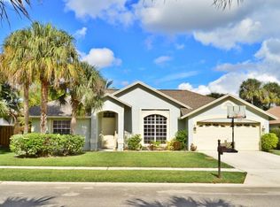 3695 Woods Walk Blvd, Lake Worth, FL 33467