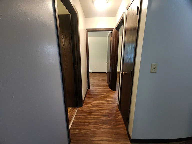 1129 Primrose Ct — Photo 12