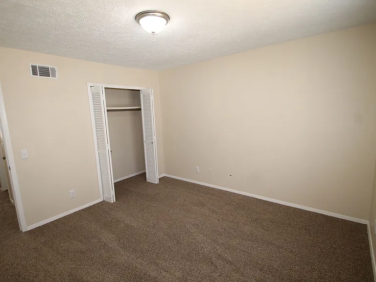 425 Tibet Ave #G — Photo 13