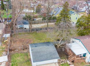 5452 Kingston St, Dearborn Heights, MI 48125