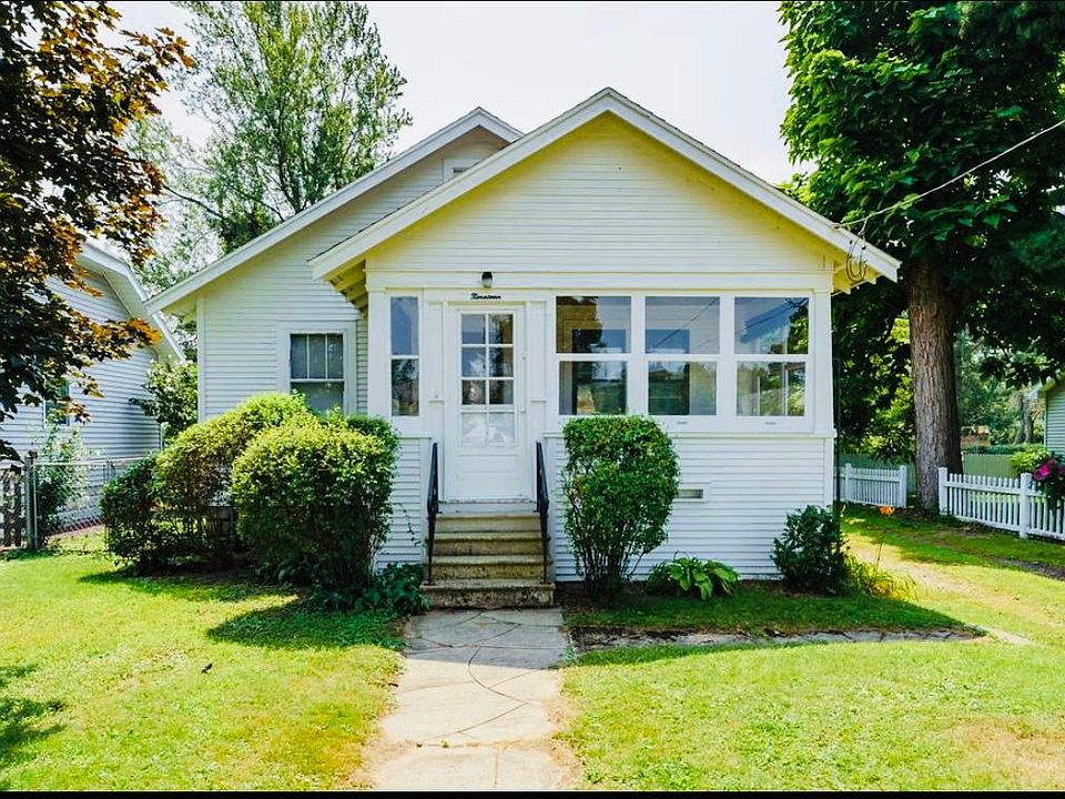 1st image of 19 Terry Ct