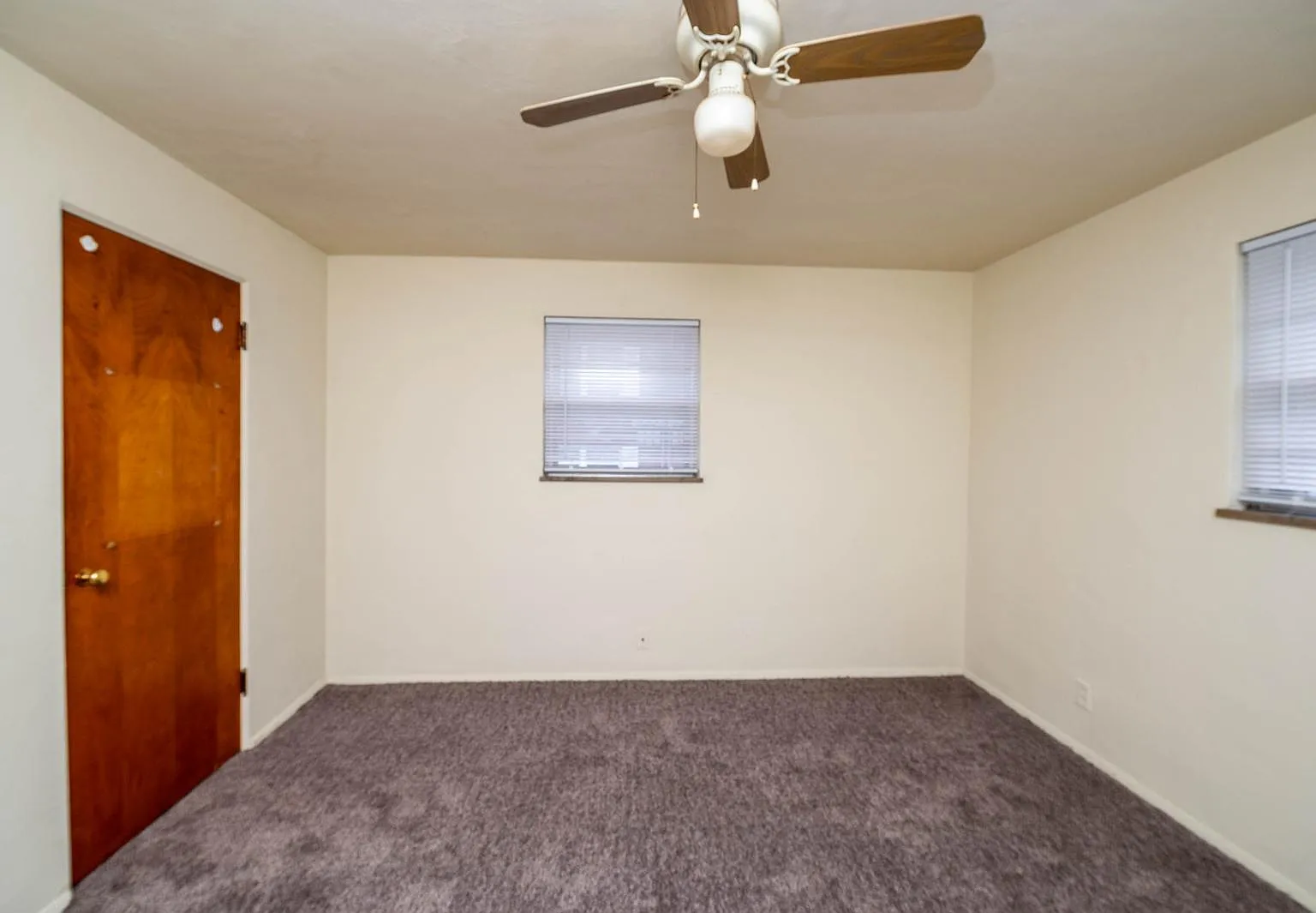 2 bed, $950 — Photo 2
