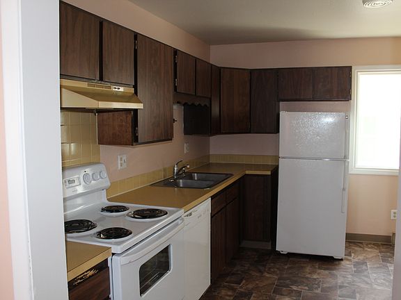 2nd image of 2315 15th Ave S APT 11