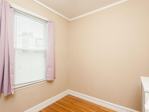 2nd image of 4621 N Lawndale Ave #1