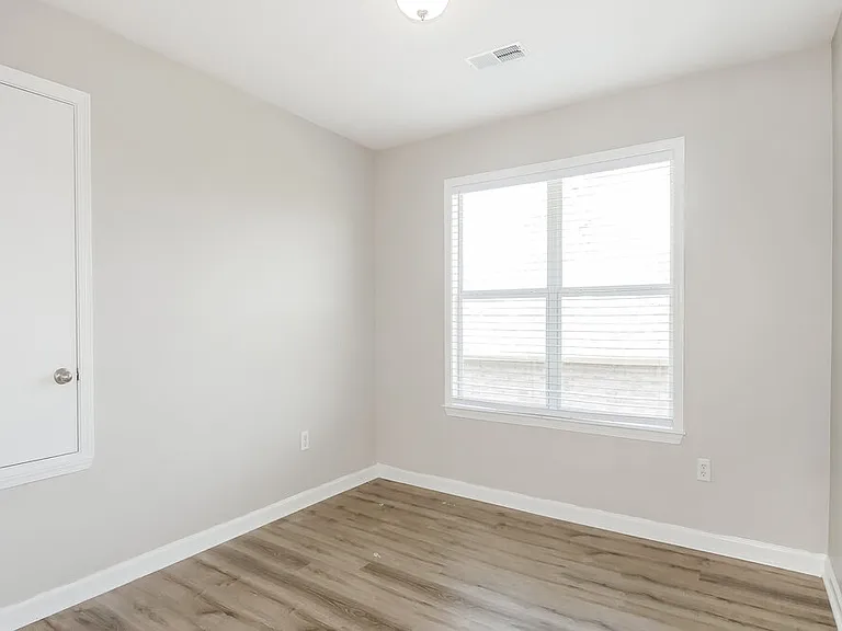 6181 Braybourne Main — Photo 14