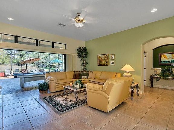 5th image of 14901 Thoroughbred Ln