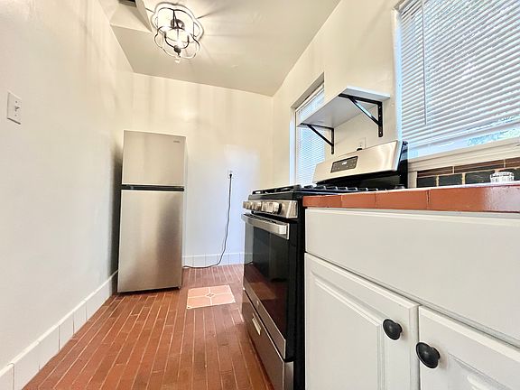 2nd image of 409 S Coronado St #1A