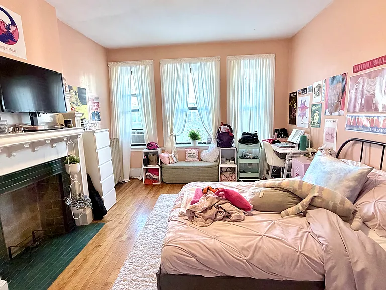 100 Linden St #8 — Photo 9
