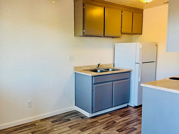 5th image of 158 W Carlton Way #205