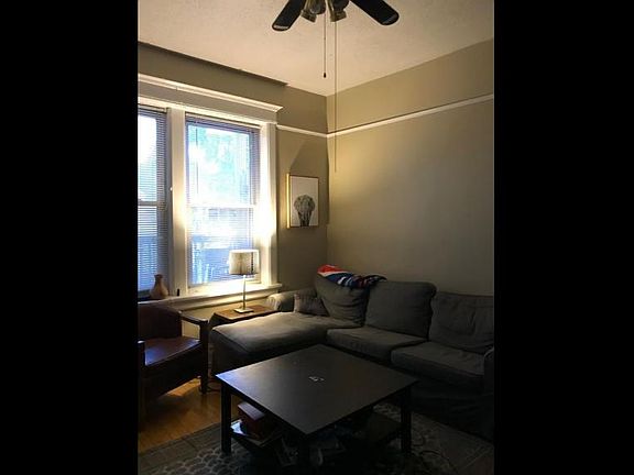 3rd image of 2615 N Halsted St #304