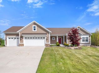 6456 Bentley Dr NE, Belmont, MI 49306
