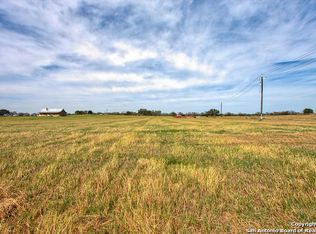 994 County Road 347, La Vernia, TX 78121