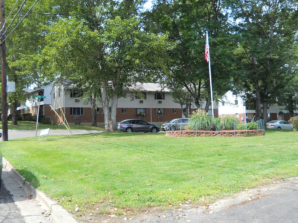 2nd image of 1046 Jfk Blvd APT 4