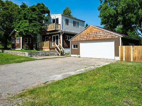 2nd image of 2823 W Michigan Ave