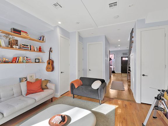 4th image of 759 Marcy Ave #2