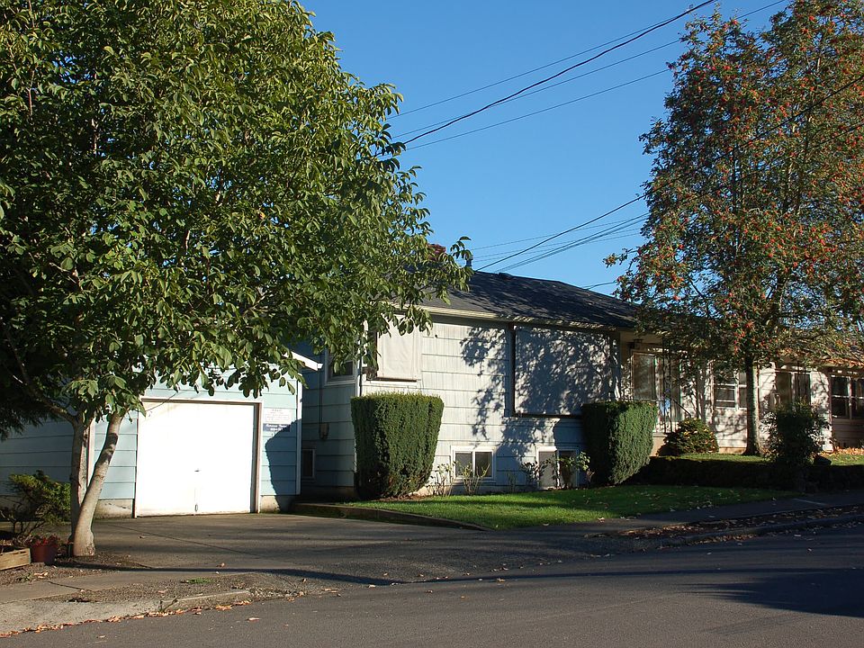 Exterior of 5 unit