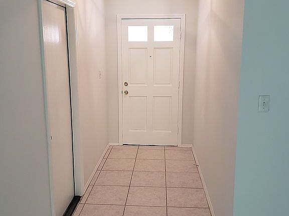 2nd image of 4014 Biscayne Dr