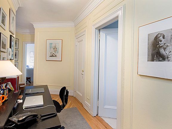 4th image of 608 Cathedral Pkwy #7A