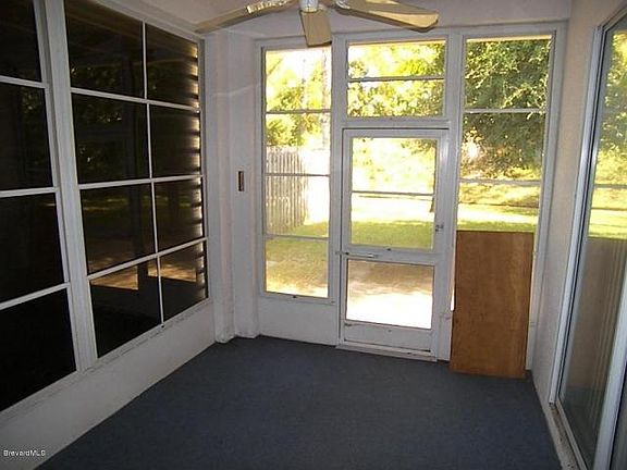 3rd image of 4867 Erin Ln