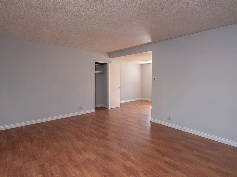 1721 Oxley St — Photo 7