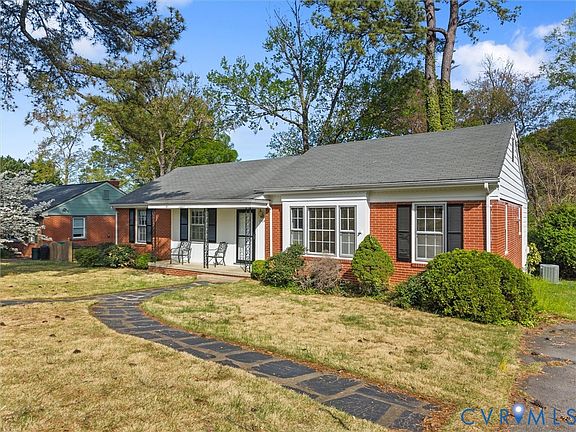 2nd image of 1904 Windsordale Dr
