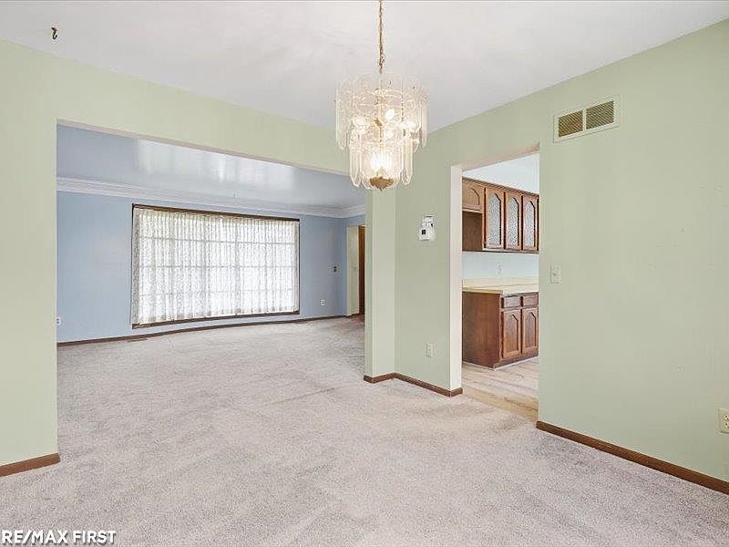 47405 Nola Dr, photo 8