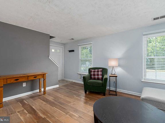3rd image of 1565 Star Pine Dr