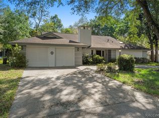 96 Sycamore Cir, Homosassa, FL 34446