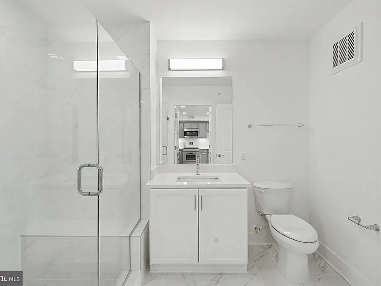 701 N Henry St #502 — Photo 47