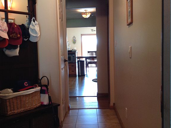 4th image of 609 Crab Orchard Blvd