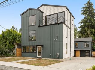 9215 12th Ave NE, Seattle, WA 98115
