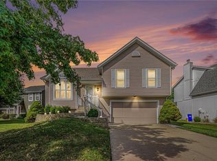16316 S Hunter St, Olathe, KS 66062