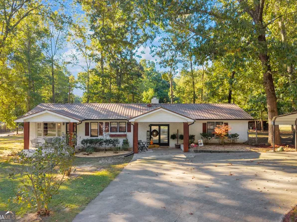 80 Moores Ln, Comer, GA 30629